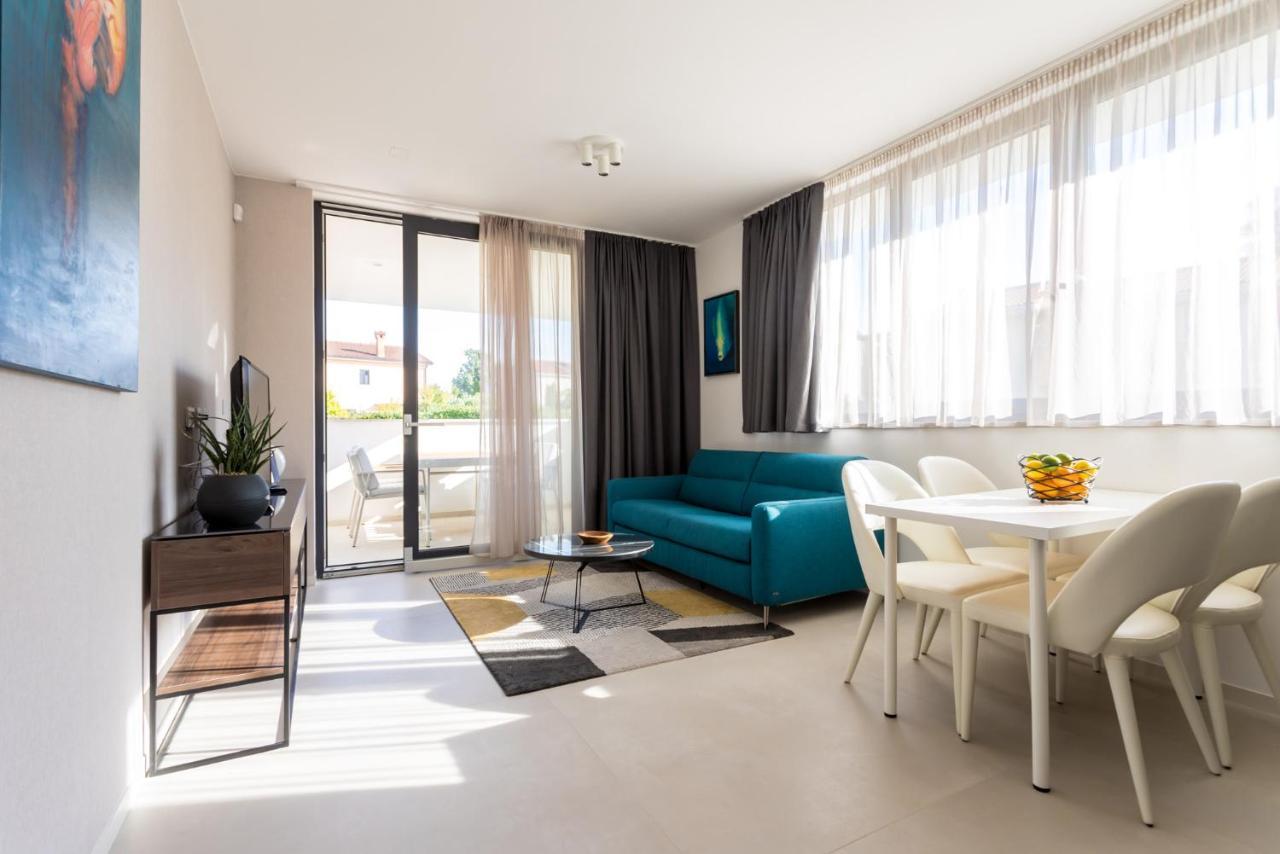 Piano Apartment