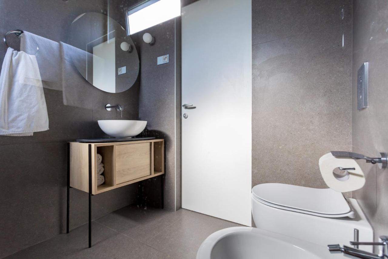 Piano Apartment Vantacici